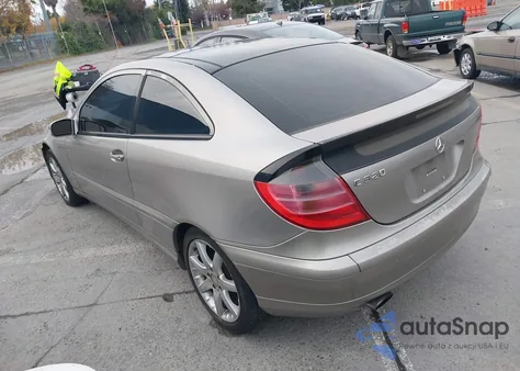 2004 Mercedes-Benz C 320 Sport из США, поврежденный, VIN WDBRN64J94A572097